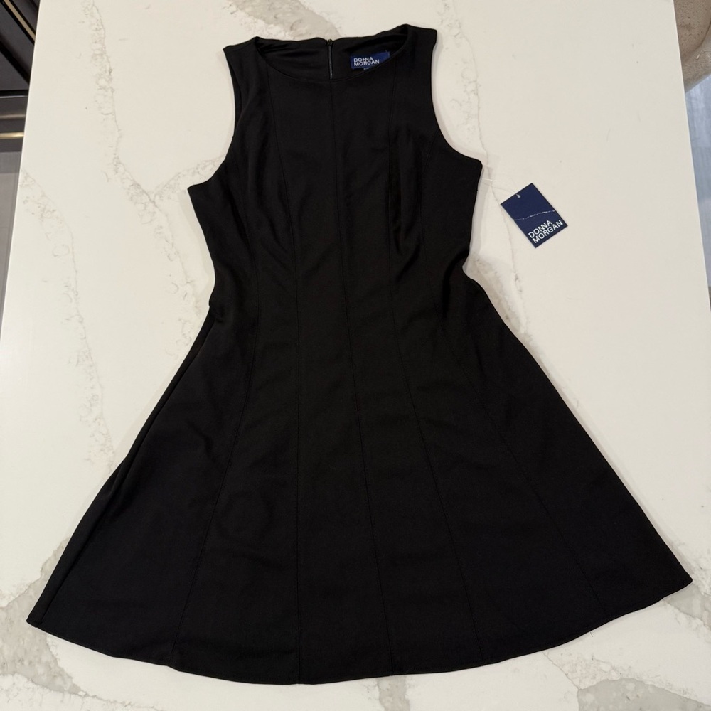 Donna Morgan NWT Sleeveless Fit & Flare Midi Dress Women’s 4 Black Asymmetrical